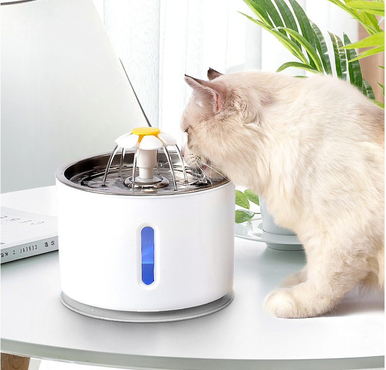 Stylish Cat Water Fountain with Advanced Filtration