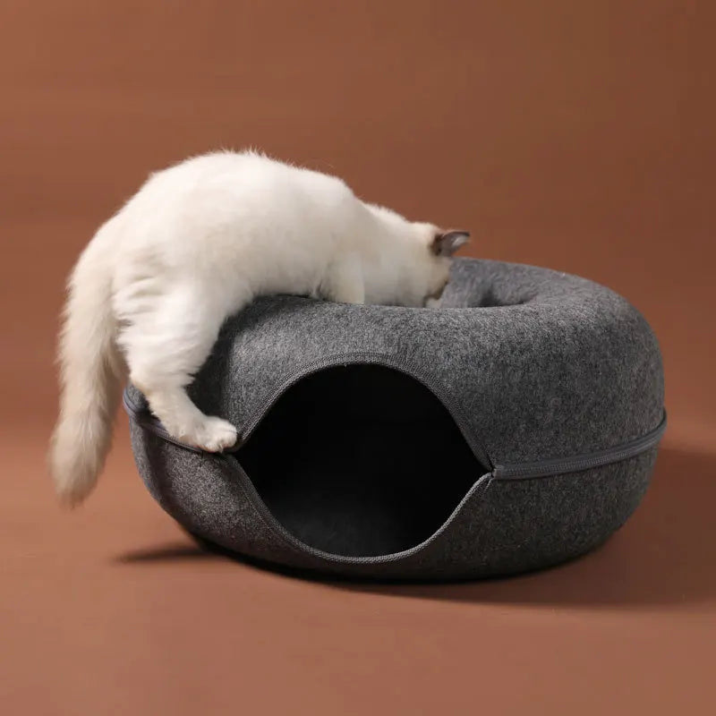 Cozy Donut Cat Bed: Your Cat's New Favorite Spot!